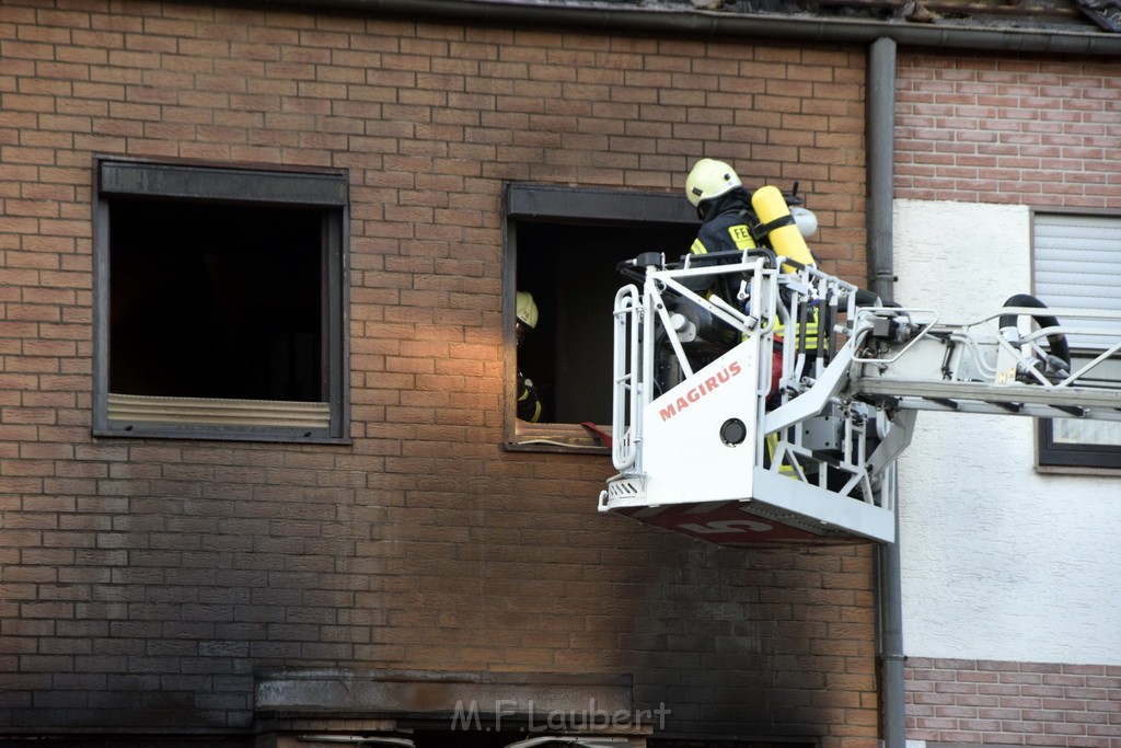 Feuer 2 Vollbrand Reihenhaus Roggendorf Berrischstr P164.JPG - Miklos Laubert